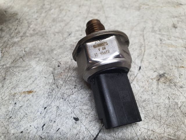 bontott DACIA DUSTER Nyomásszabályzó Szelep