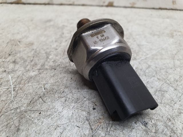 bontott DACIA DUSTER Nyomásszabályzó Szelep