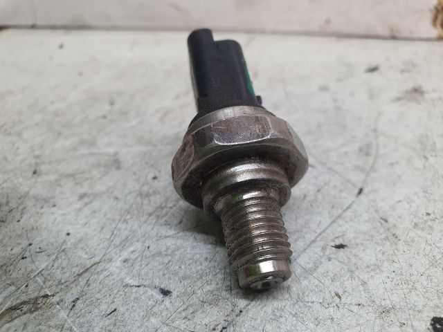 bontott DACIA DUSTER Nyomásszabályzó Szelep