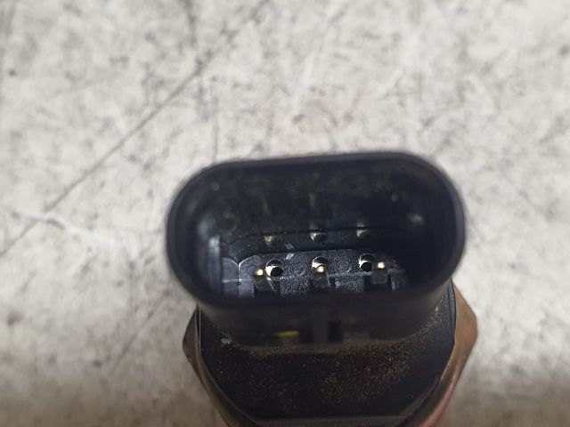 bontott DACIA DUSTER Nyomásszabályzó Szelep