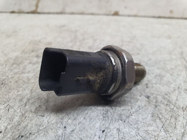 bontott DACIA DUSTER Nyomásszabályzó Szelep