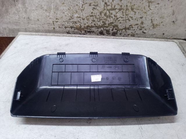 bontott DACIA DUSTER Pótféklámpa Idom