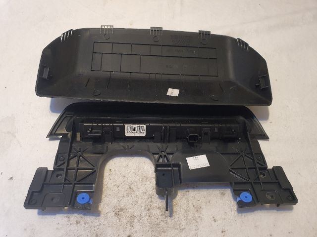 bontott DACIA DUSTER Pótféklámpa