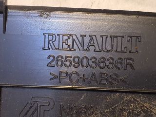 bontott DACIA DUSTER Pótféklámpa