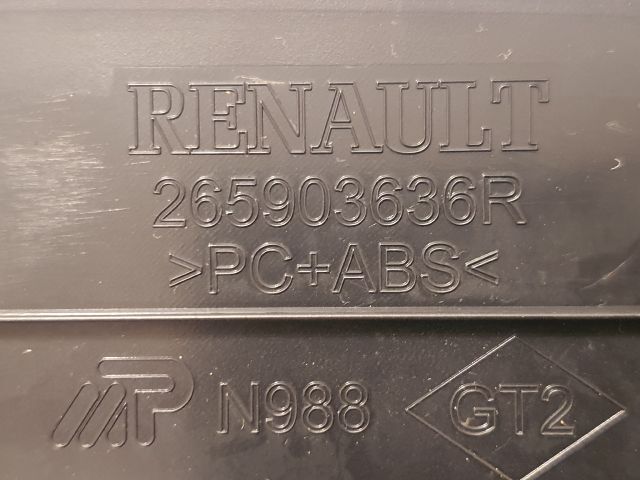 bontott DACIA DUSTER Pótféklámpa