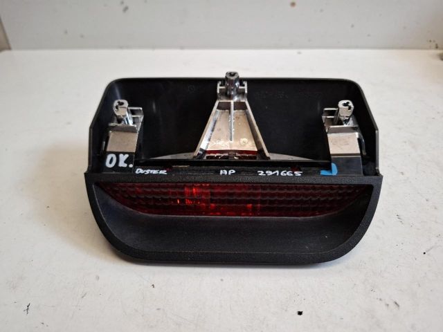 bontott DACIA DUSTER Pótféklámpa