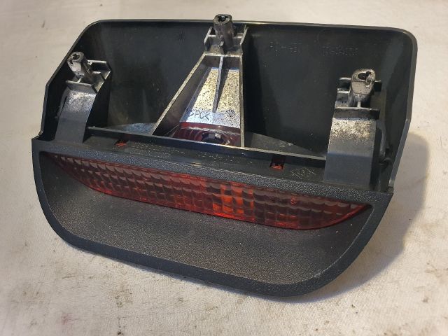 bontott DACIA DUSTER Pótféklámpa