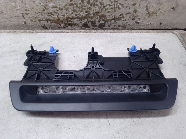 bontott DACIA DUSTER Pótféklámpa