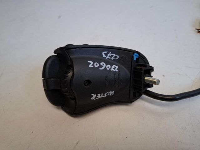 bontott DACIA DUSTER Rádió / CD Kapcsoló