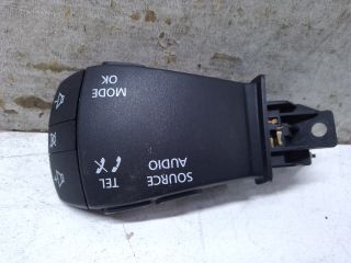 bontott DACIA DUSTER Rádió / CD Kapcsoló