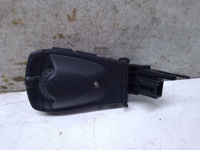 bontott DACIA DUSTER Rádió / CD Kapcsoló