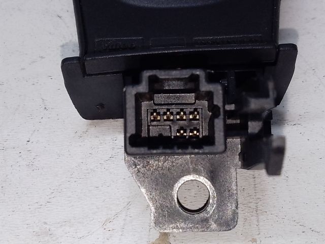 bontott DACIA DUSTER Rádió / CD Kapcsoló