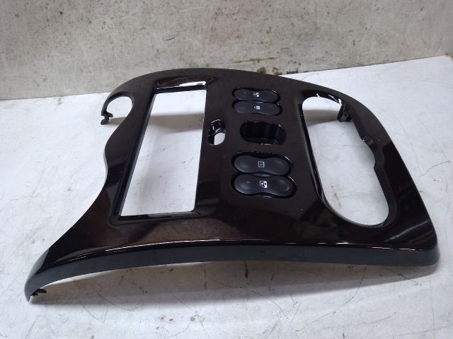 bontott DACIA DUSTER Rádió / CD Keret