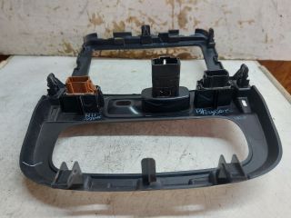 bontott DACIA DUSTER Rádió / CD Keret