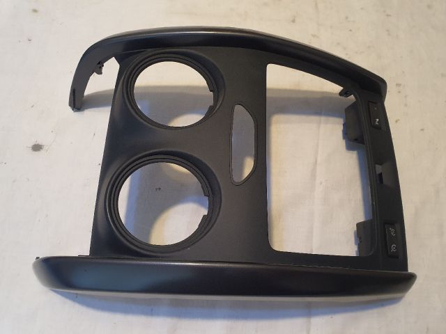 bontott DACIA DUSTER Rádió / CD Keret