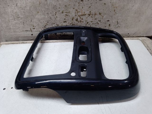 bontott DACIA DUSTER Rádió / CD Keret