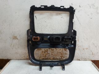 bontott DACIA DUSTER Rádió / CD Keret