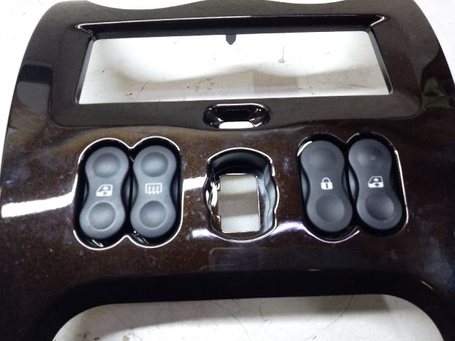 bontott DACIA DUSTER Rádió / CD Keret