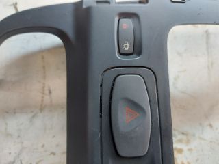 bontott DACIA DUSTER Rádió / CD Keret