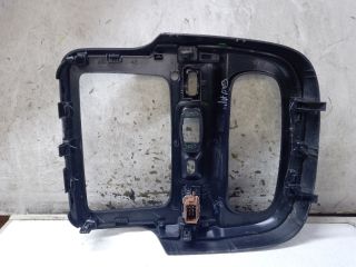 bontott DACIA DUSTER Rádió / CD Keret