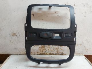 bontott DACIA DUSTER Rádió / CD Keret