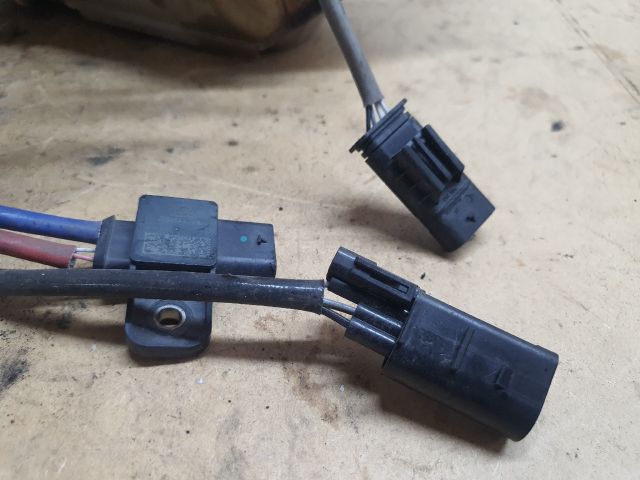 bontott DACIA DUSTER Részecskeszűrő