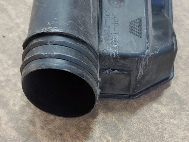 bontott DACIA DUSTER Szívás Zaj Csökkentő Doboz