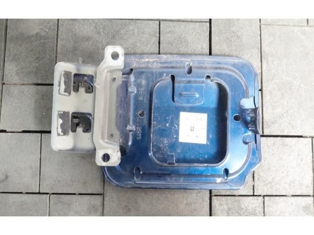 bontott DACIA DUSTER Tankajtó