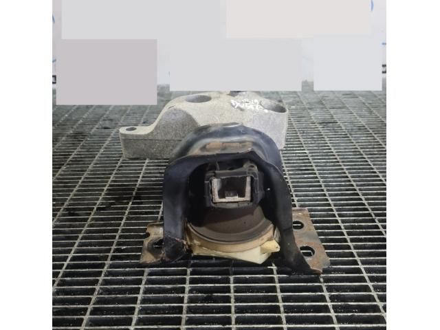 bontott DACIA DUSTER Tartó Bak