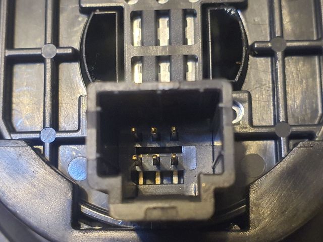 bontott DACIA DUSTER Terepváltó Kapcsoló Kar / Gomb