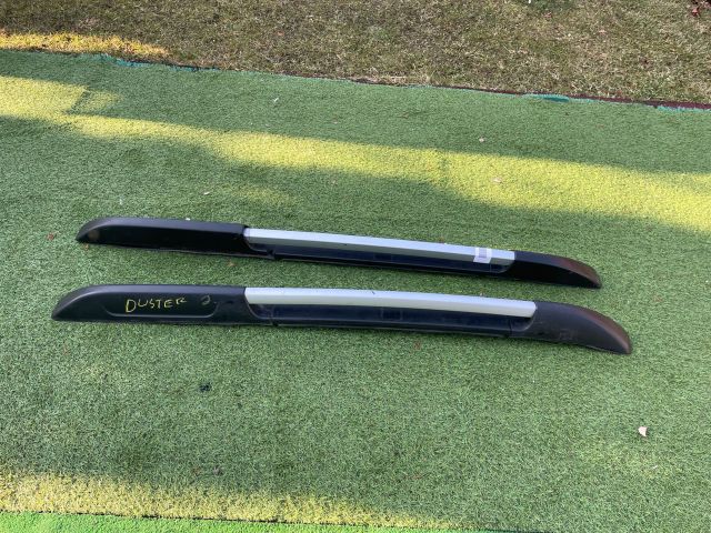 bontott DACIA DUSTER Tetősín Pár