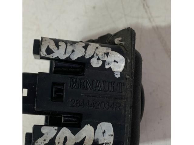 bontott DACIA DUSTER Tolatókamera