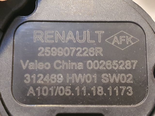 bontott DACIA DUSTER Tolatóradar Hangszóró