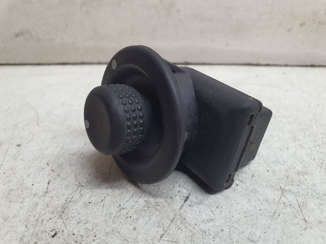 bontott DACIA DUSTER Tükör Kapcsoló