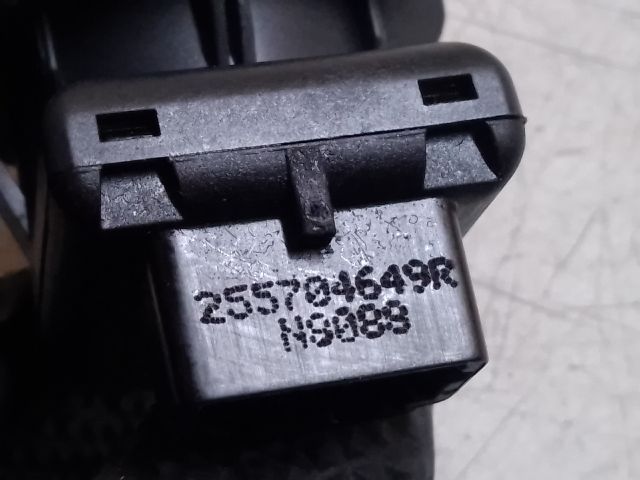 bontott DACIA DUSTER Tükör Kapcsoló