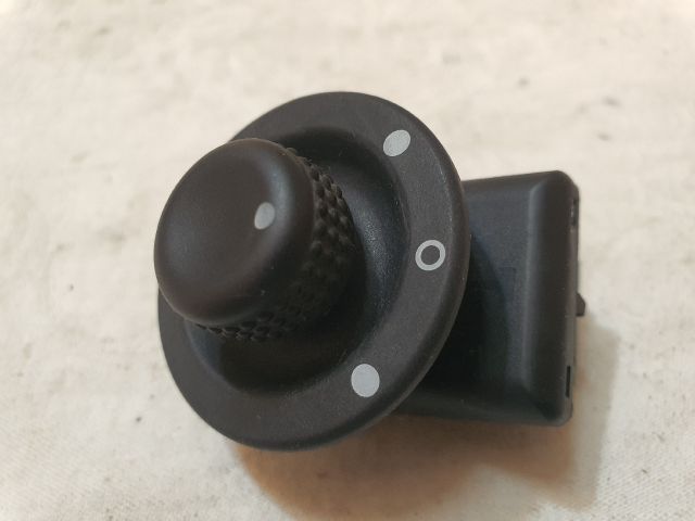 bontott DACIA DUSTER Tükör Kapcsoló