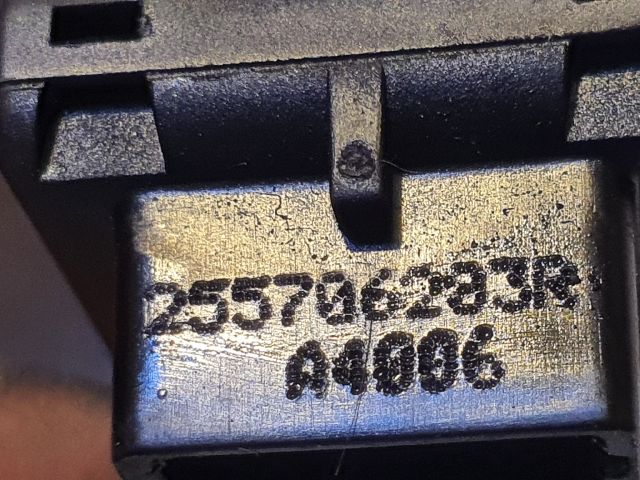 bontott DACIA DUSTER Tükör Kapcsoló