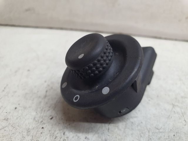 bontott DACIA DUSTER Tükör Kapcsoló