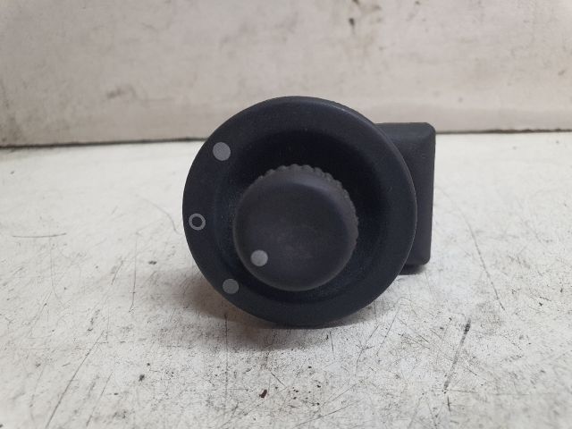 bontott DACIA DUSTER Tükör Kapcsoló