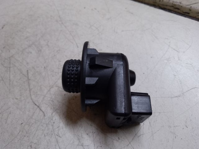 bontott DACIA DUSTER Tükör Kapcsoló