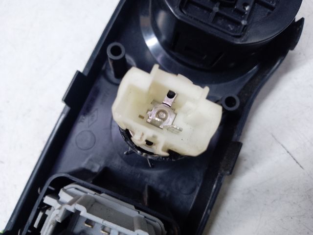 bontott DACIA DUSTER Üzemmód Választó Kapcsoló