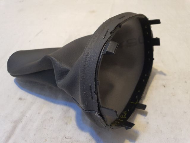 bontott DACIA DUSTER Váltószoknya