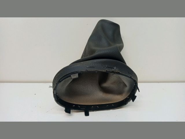 bontott DACIA DUSTER Váltószoknya