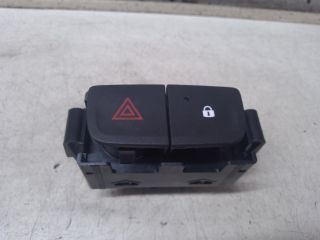 bontott DACIA DUSTER Vészvillogó Kapcsoló