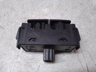 bontott DACIA DUSTER Vészvillogó Kapcsoló