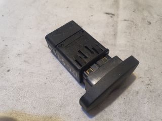 bontott DACIA DUSTER Vészvillogó Kapcsoló