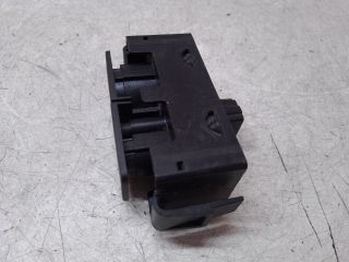 bontott DACIA DUSTER Vészvillogó Kapcsoló