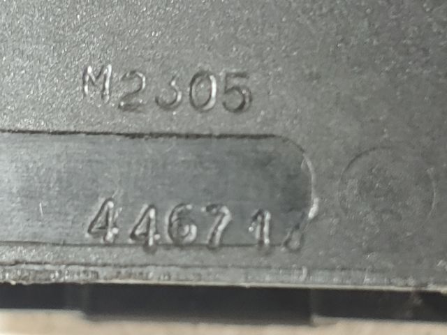 bontott DACIA DUSTER Vészvillogó Kapcsoló