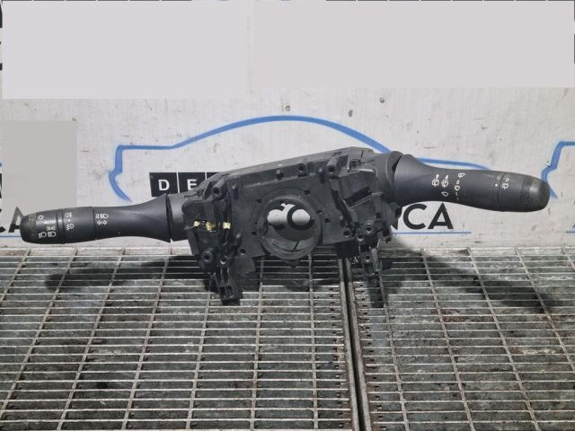 bontott DACIA DUSTER Világítás Kapcsoló