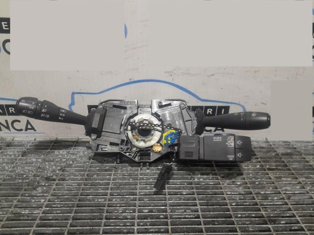 bontott DACIA DUSTER Világítás Kapcsoló